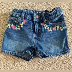 Gap, girls shorts, denim, pink and yellow crocheted flowers, 3years